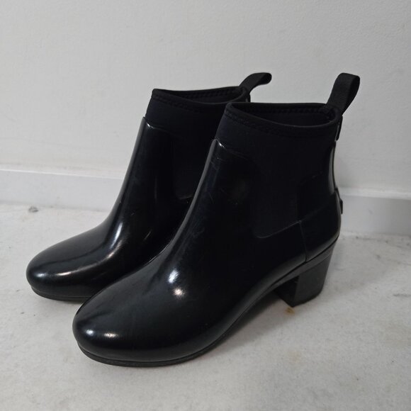 Hunter Women's Size 7 Rain Boots Heeled Ankle Booties Black Gloss Rubber - Picture 13 of 14